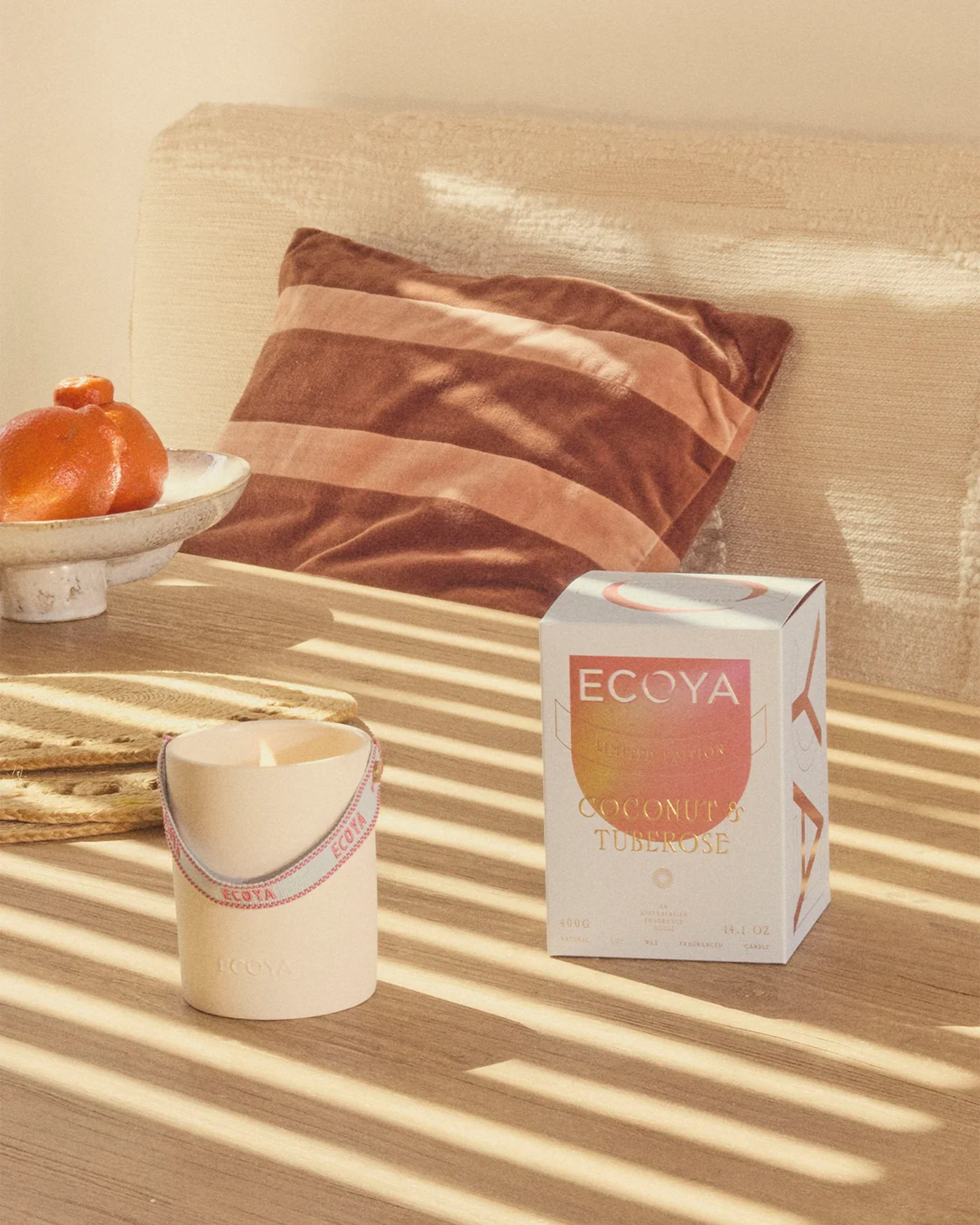High Summer 2026 - Coconut & Tuberose Ceramic Candle 400g - Image 3