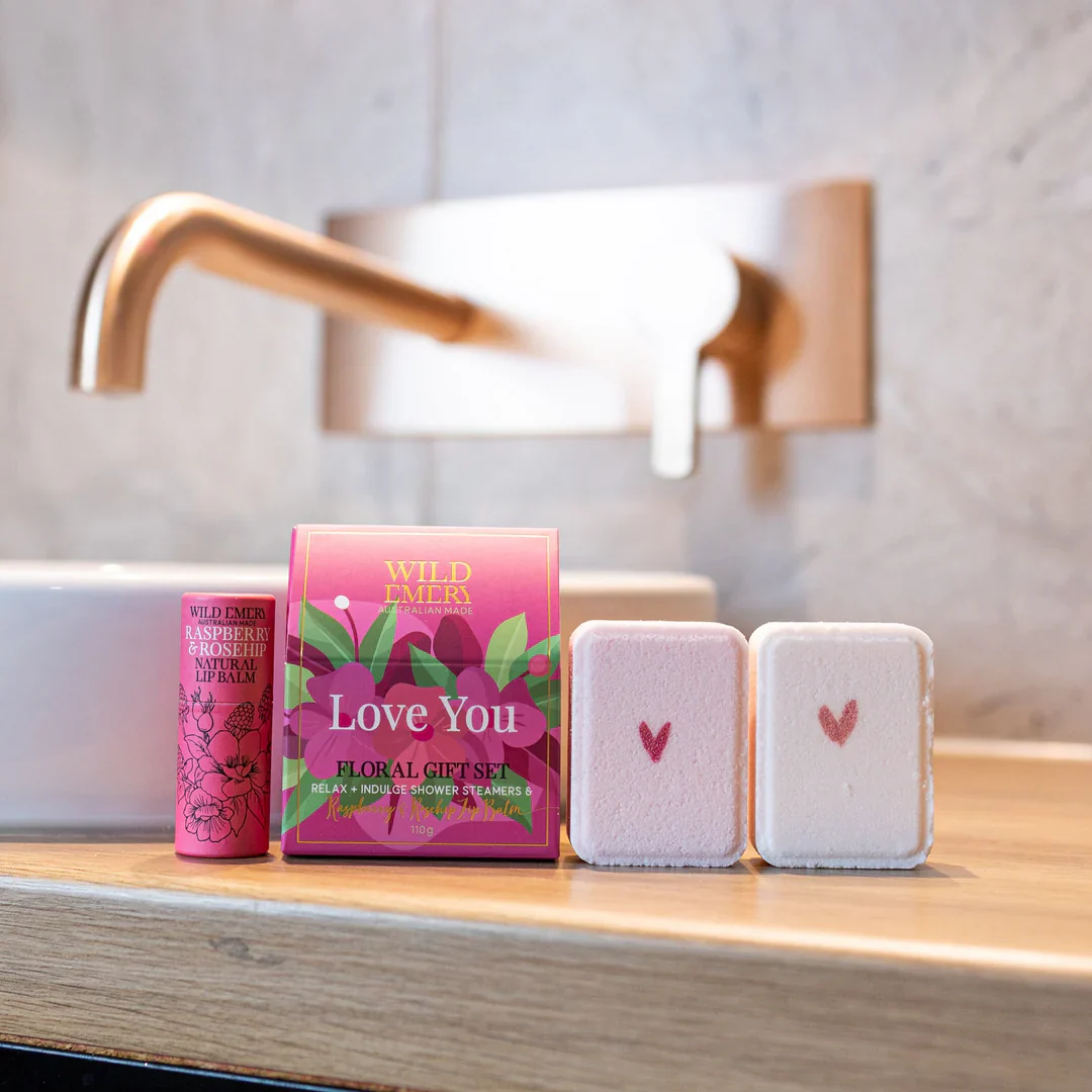 LOVE YOU - Floral Mini Gift Set - Image 2
