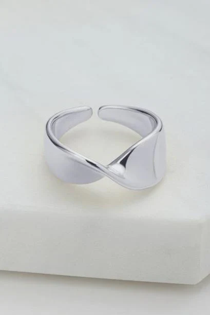 Marnie Ring