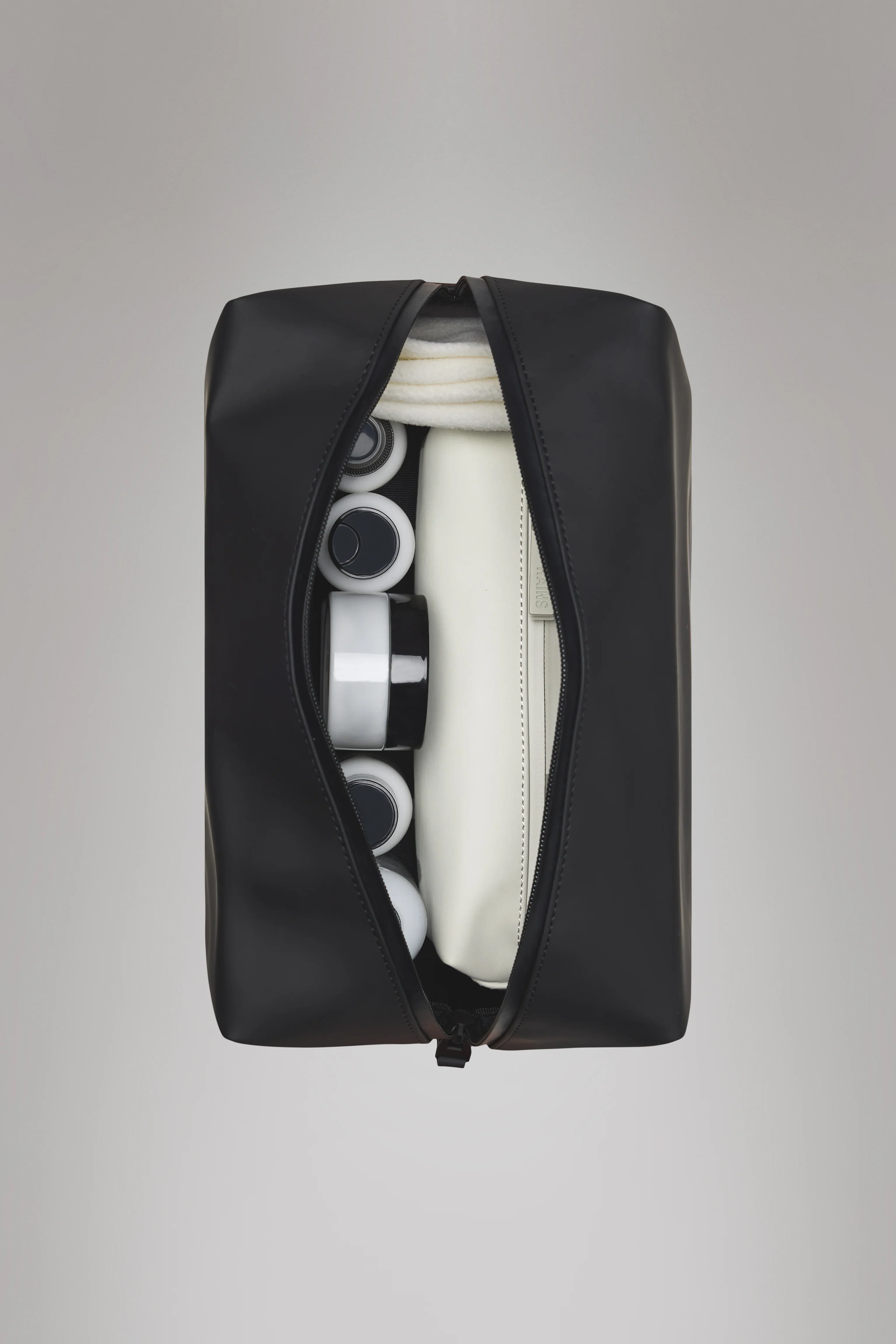 Wash Bag Large - Black - Image 5
