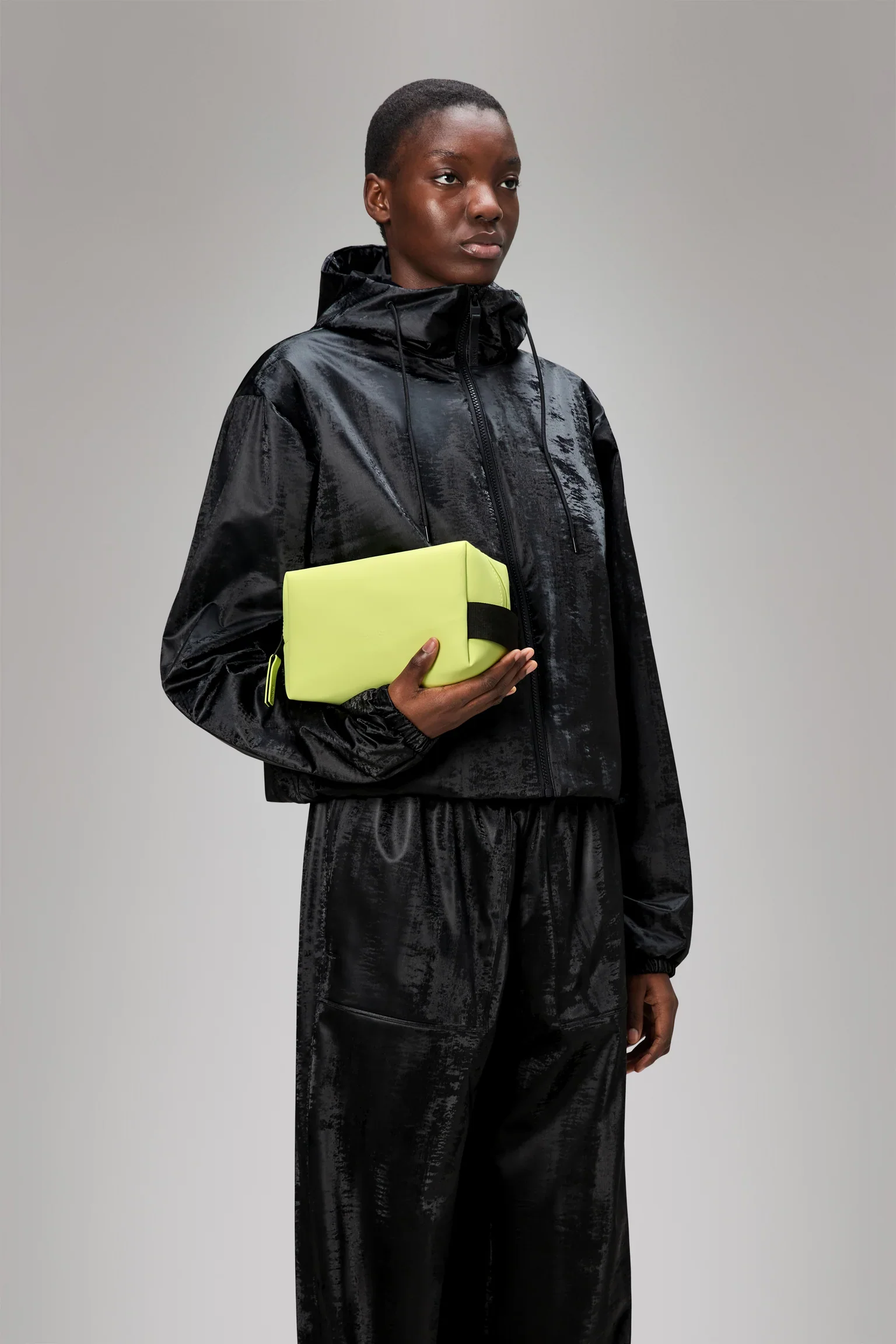 Rains Wash Bag Small W3 - Acid - Image 3