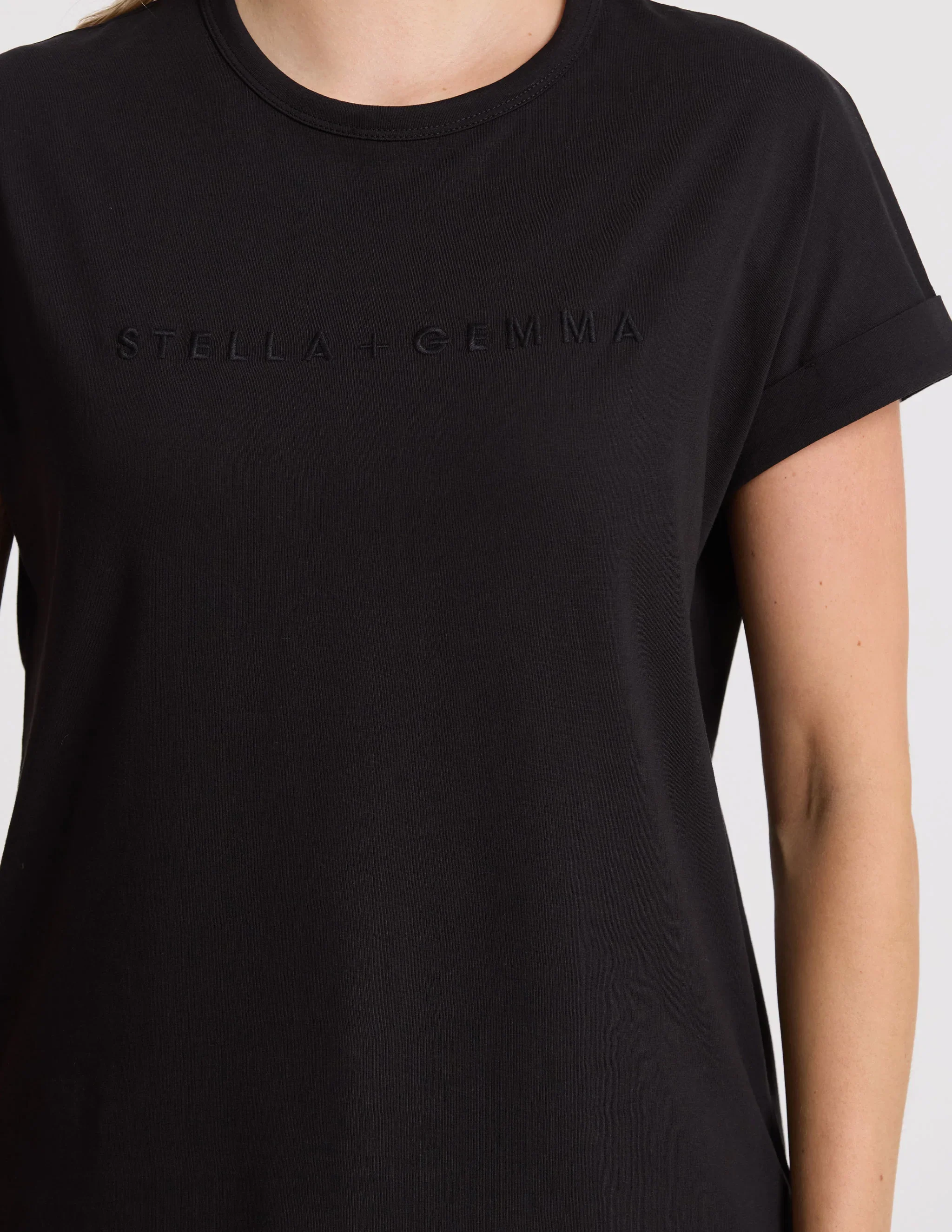 Soho Cuff Crew Black Embroidered Logo - Image 2