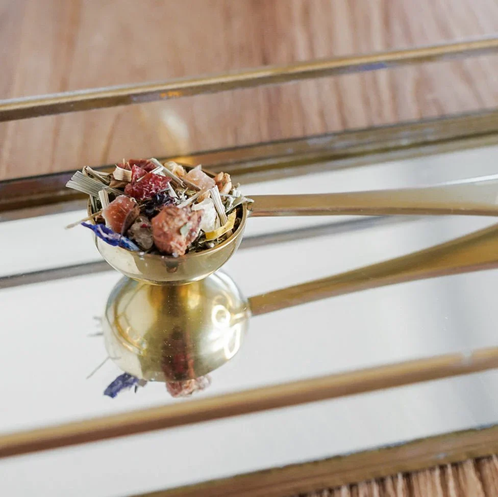 Scoop Spoon Brass - Image 3
